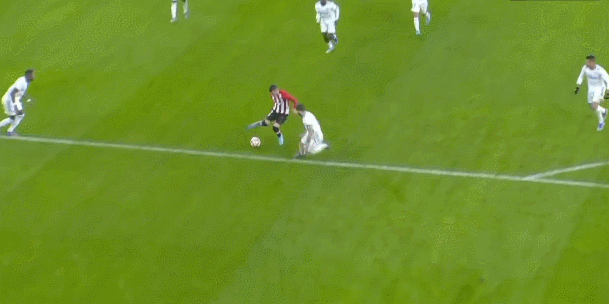 B费获评9.3分+加冕MVP：无敌双响炮+大师级挑传助攻，太丝滑了